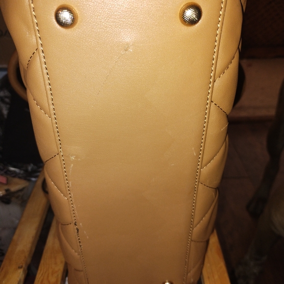 Tote - Picture 3 of 7